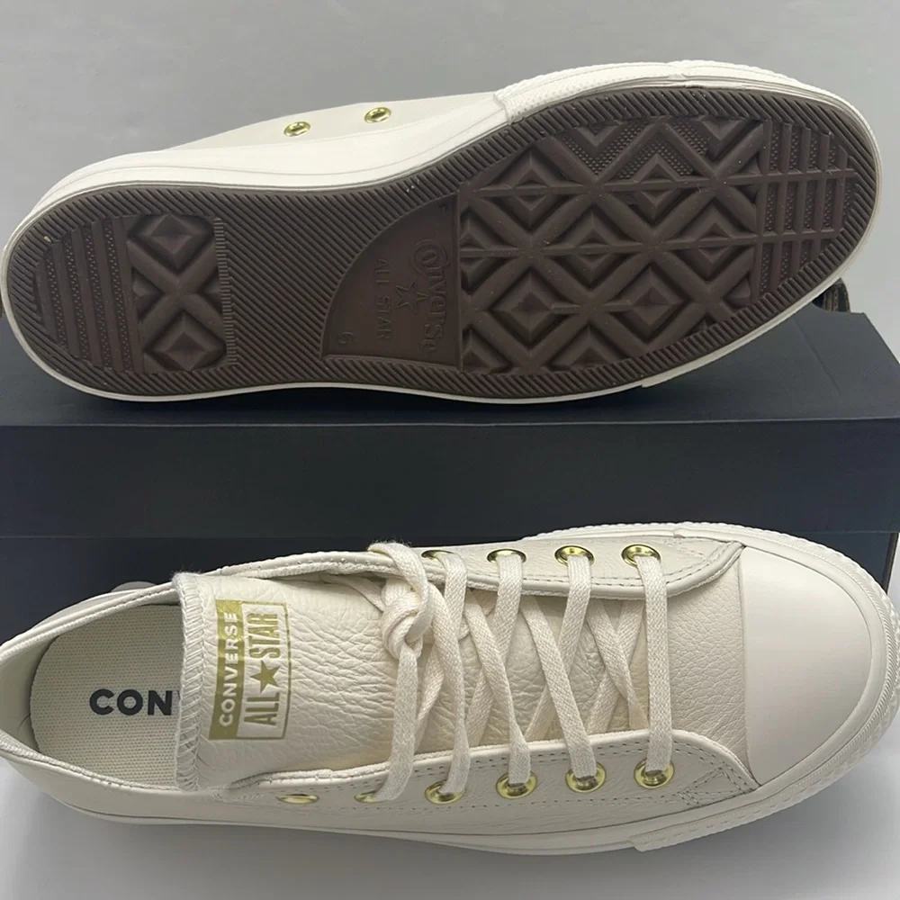 Converse WMNS Platform Sneakers A12765C
CTAS LIFT OX
EGRET/EGRET/GOLD - Picture 3 of 16